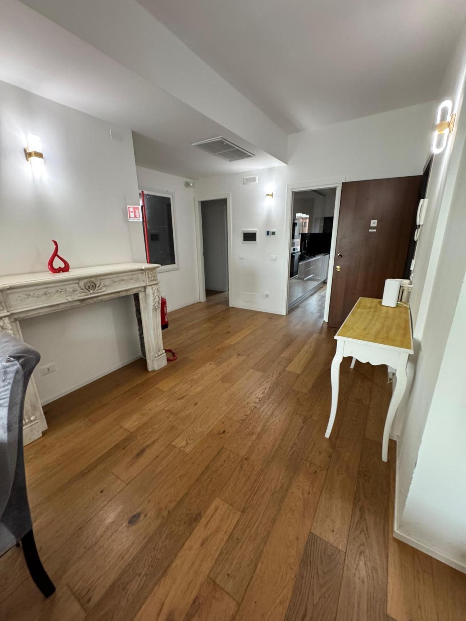 Free Parking - Bolivar Grand Sauna Appartement Milan